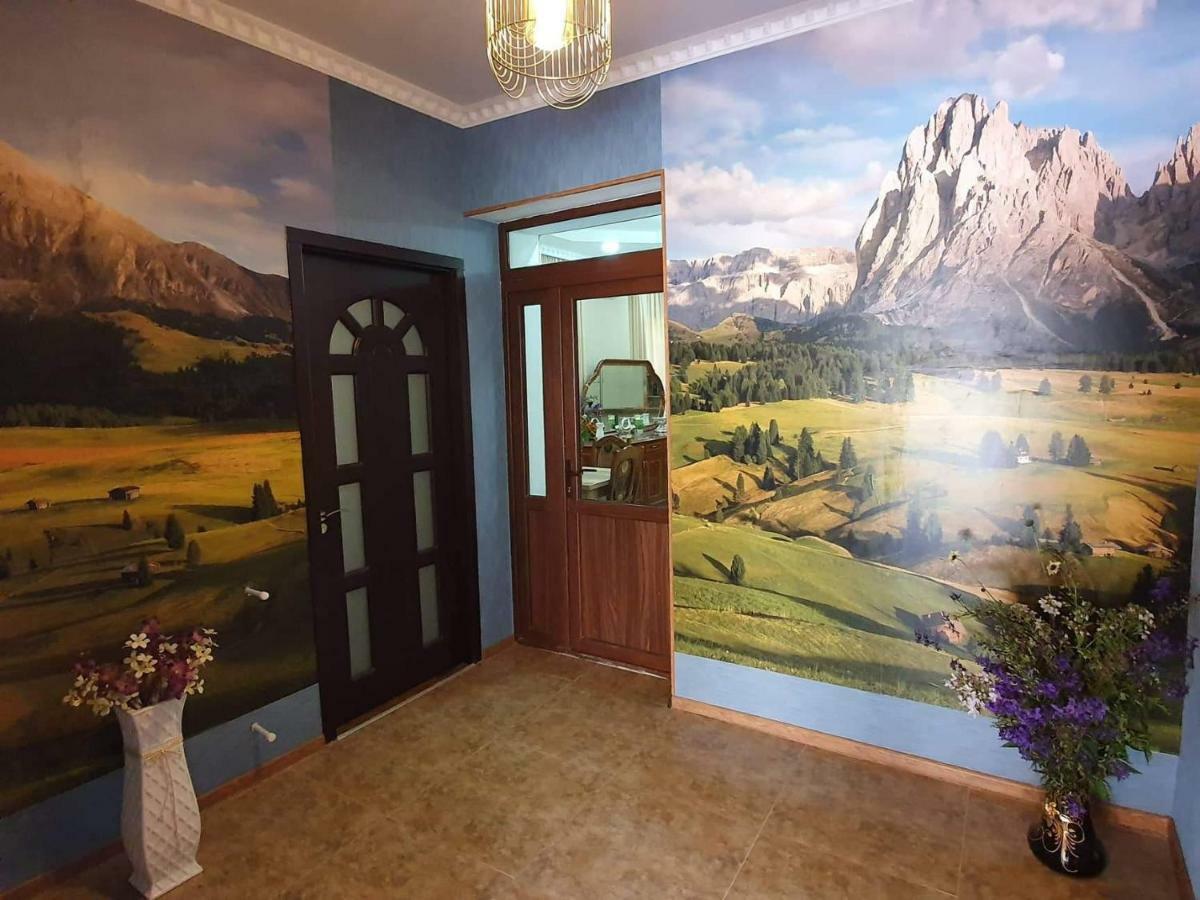 Guesthouse Kurdiani In Местия Екстериор снимка